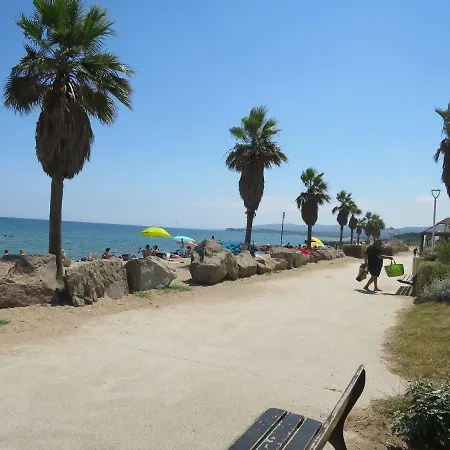 Port Avec Loggia Et Acces Plages A Pieds 公寓 Fréjus